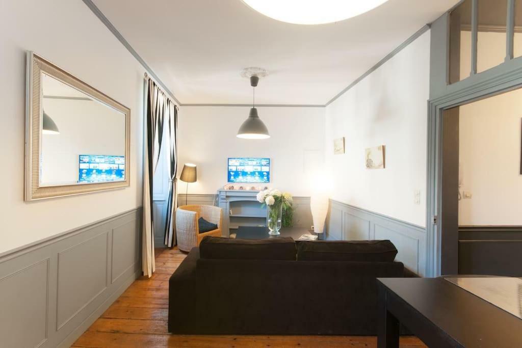 N9 Appartement De Charme แซ็ง-โปล-เดอ-ลีอง ภายนอก รูปภาพ